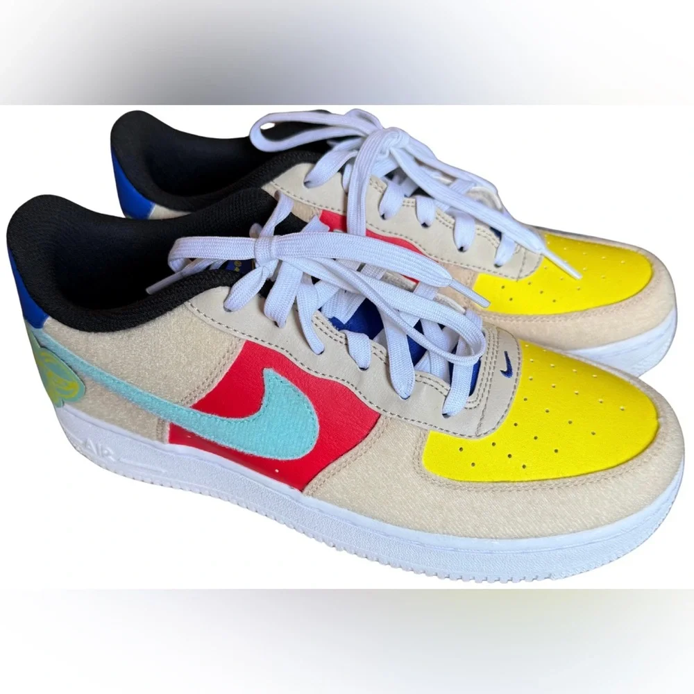 Nike Air Force 1 Low GS 7Y Women 8.5 FN7818-100 Multicolor Patch Decal Sneakers